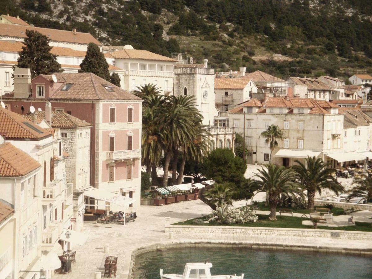 Hvar Attic Modern Design - Town Center With A Great View هفار المظهر الخارجي الصورة